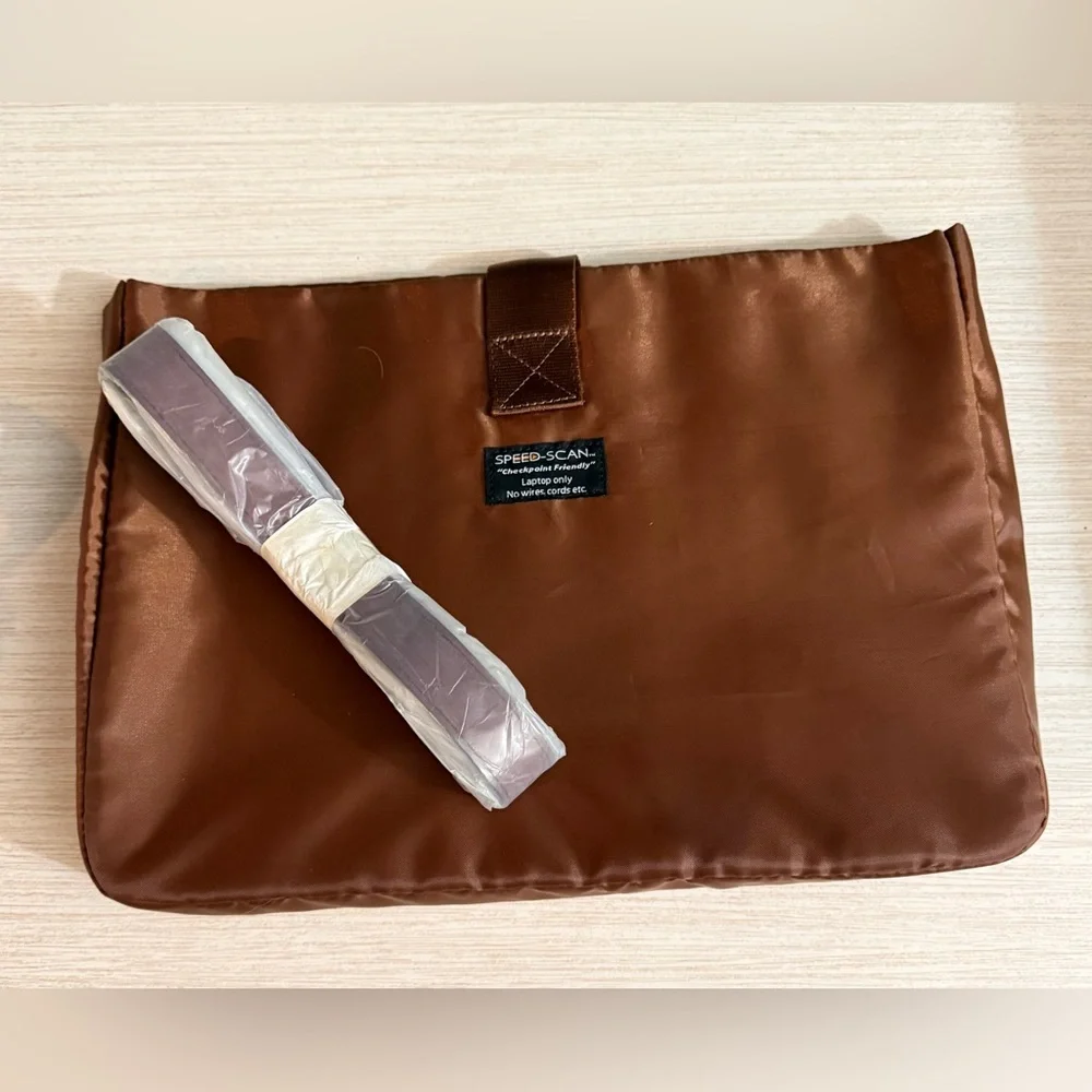 Pelle Studio Classic Brown Leather Satchel - Picture 8 of 8